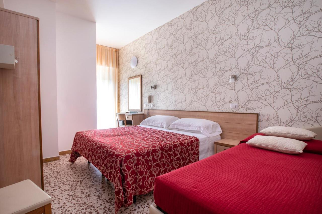 Hotel Ravello Adults Only Rimini Exterior foto
